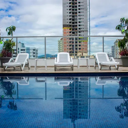 Hotel Ramada By Wyndham Panama Via Argentina